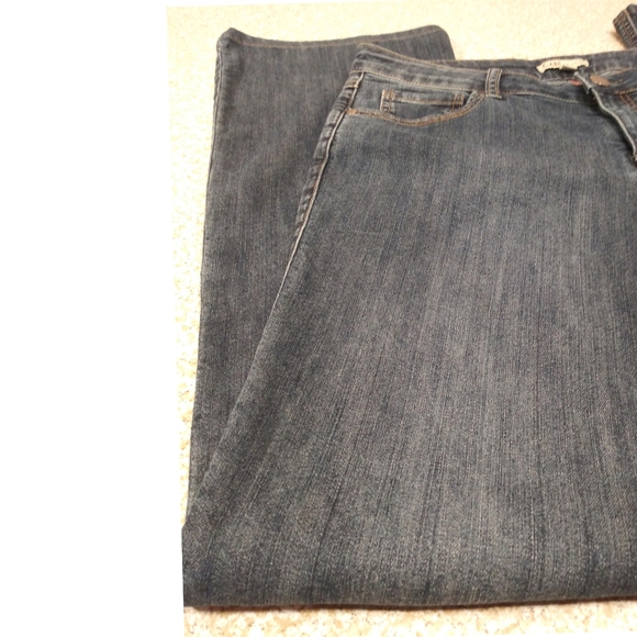 Regular Rise Bootcut Jeans by CAbi - Picture 2 of 6